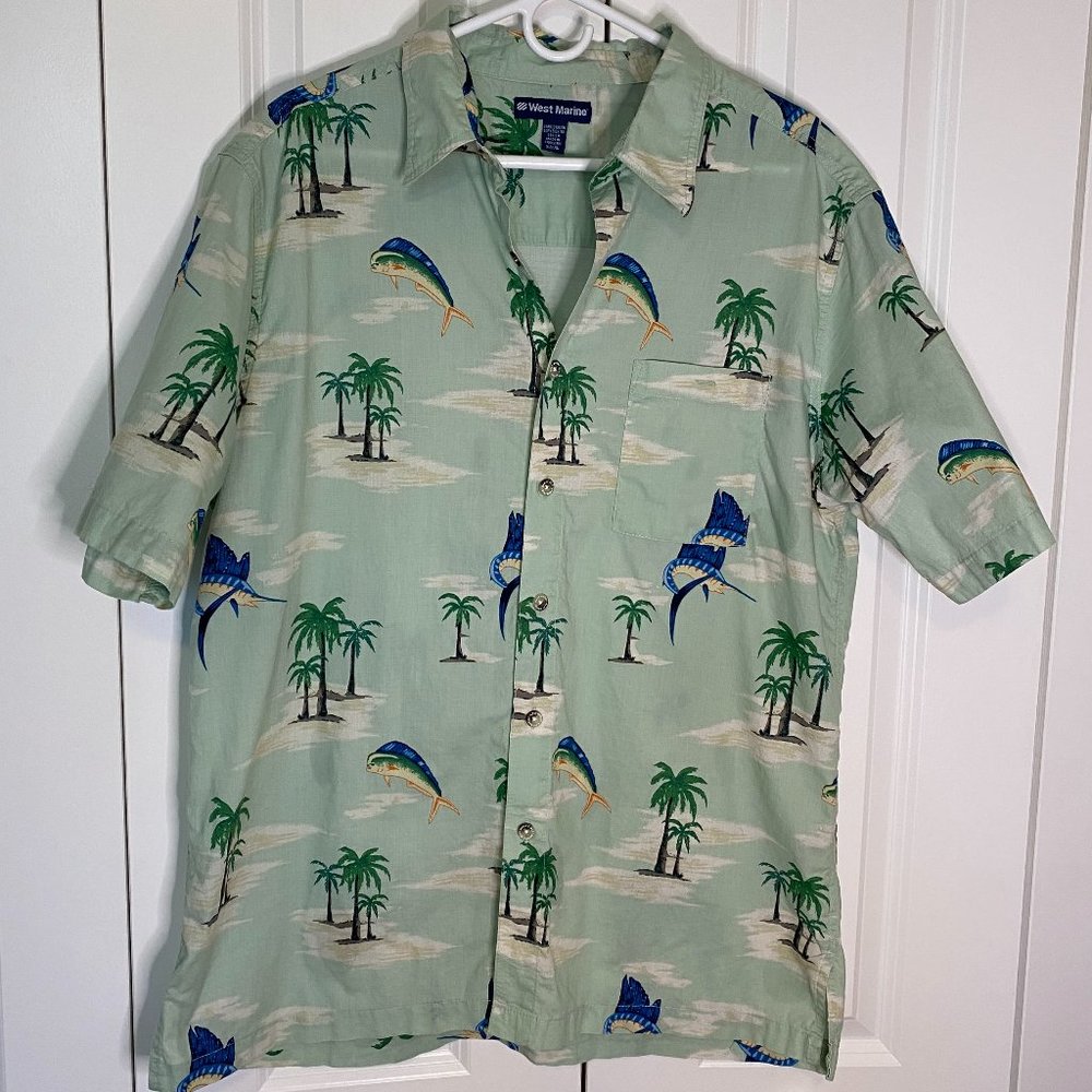 Men's West Marine Limited Edition Size XL Button up Hawaiian Shirt Fishing